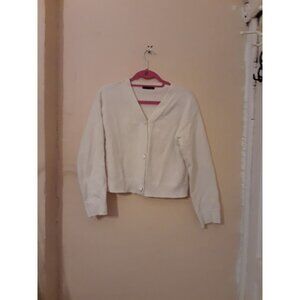 Daze women off white sweater with pearl and gold rim buttons size small